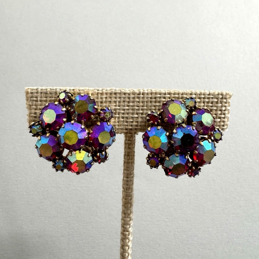 Vintage Weiss Aurora Borealis Clip Earrings Purple Gold Cocktail Party‎ Formal
